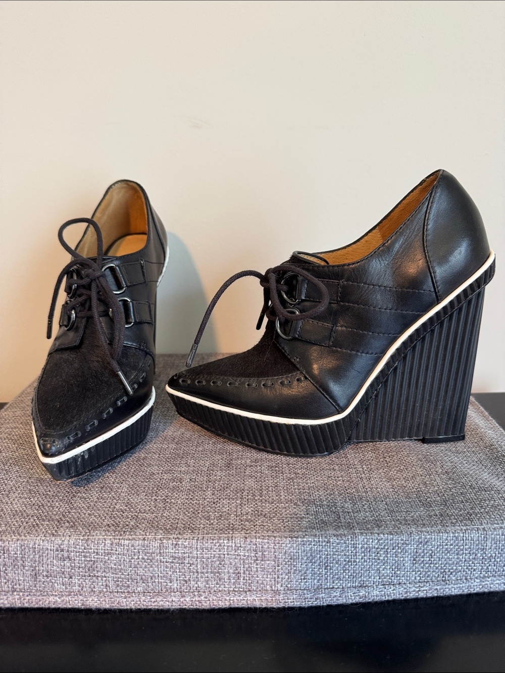 L.A.M.B Black & White Wedges